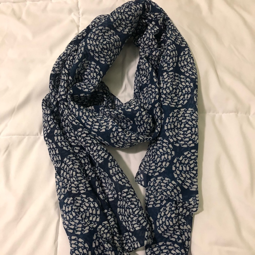 Vineyard vines Scarf